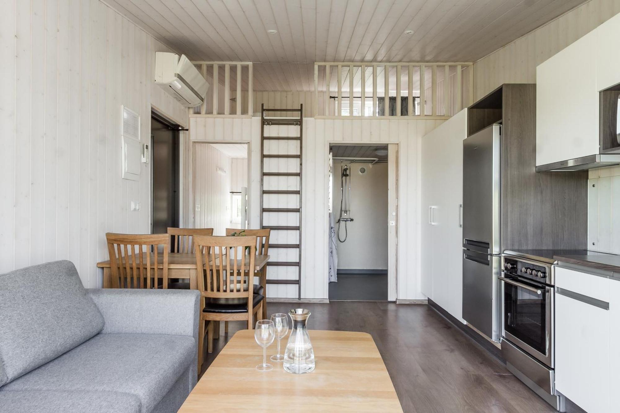 Kristinehamn Herrgardscamping & Stugor Ngoại thất bức ảnh